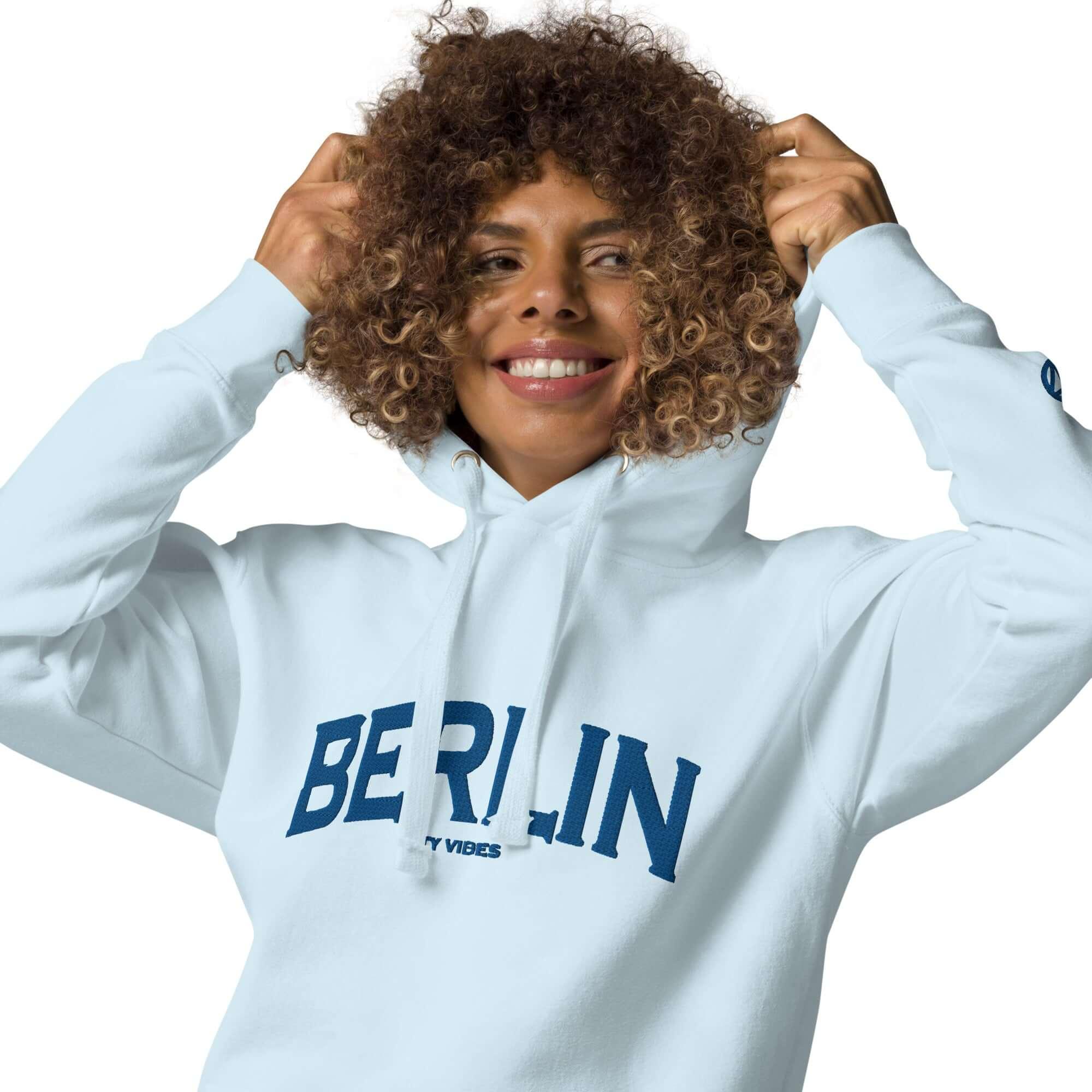 VIBES Hoodie City | BERLIN (Hellblau/Blau) * Unisex - Time Of Vibes