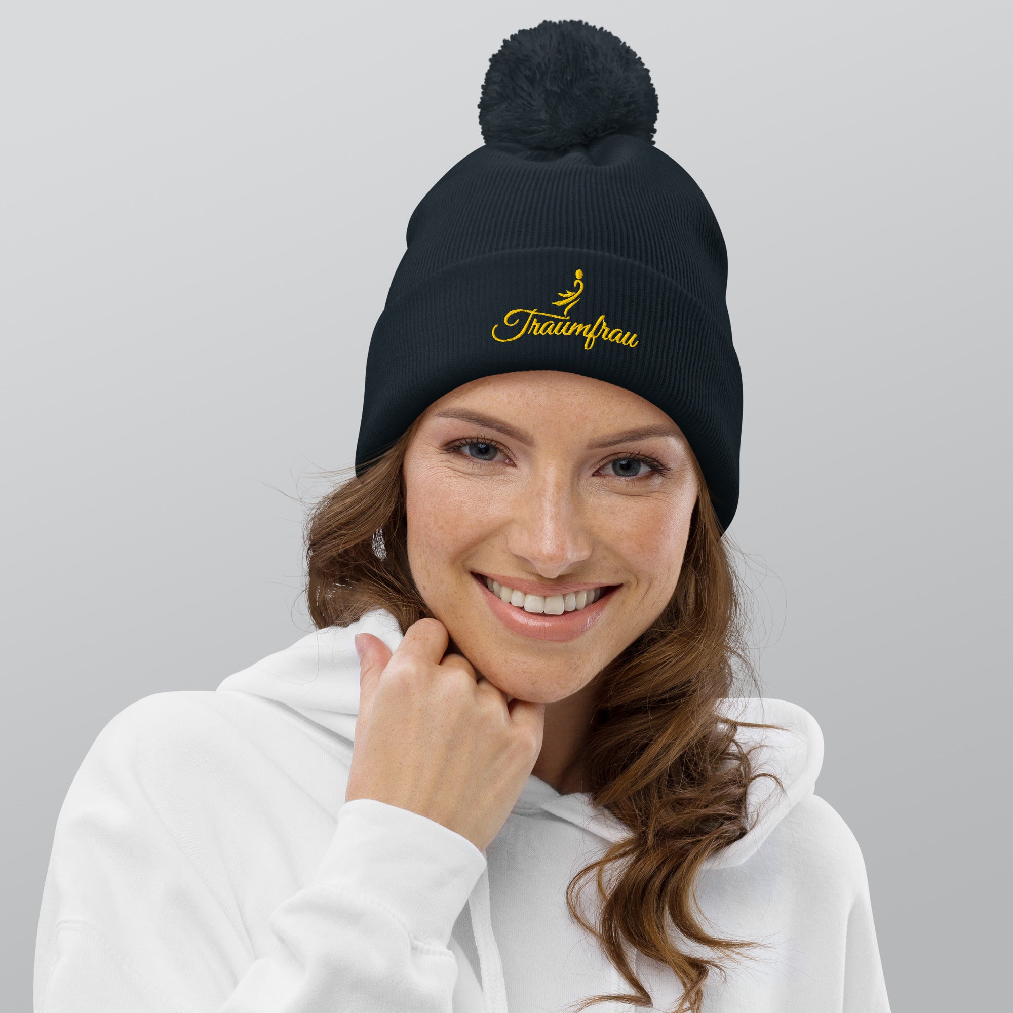 TOV Bommel-Beanie | TRAUMFRAU (viele Farben) - Time Of Vibes