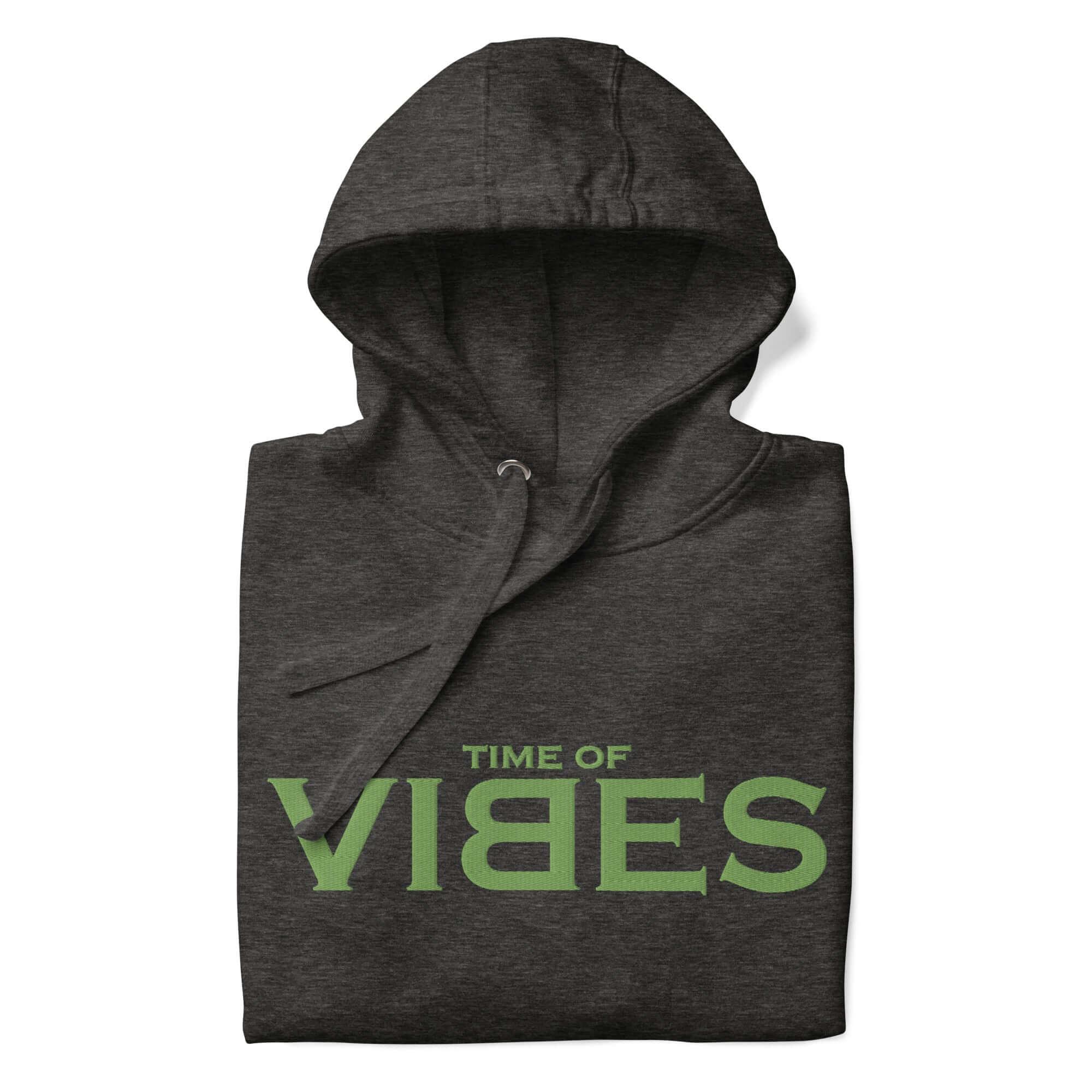 Gefalteter Unisex Hoodie in Dunkelgrau mit grünem TIME OF VIBES Aufdruck, Produktfoto
