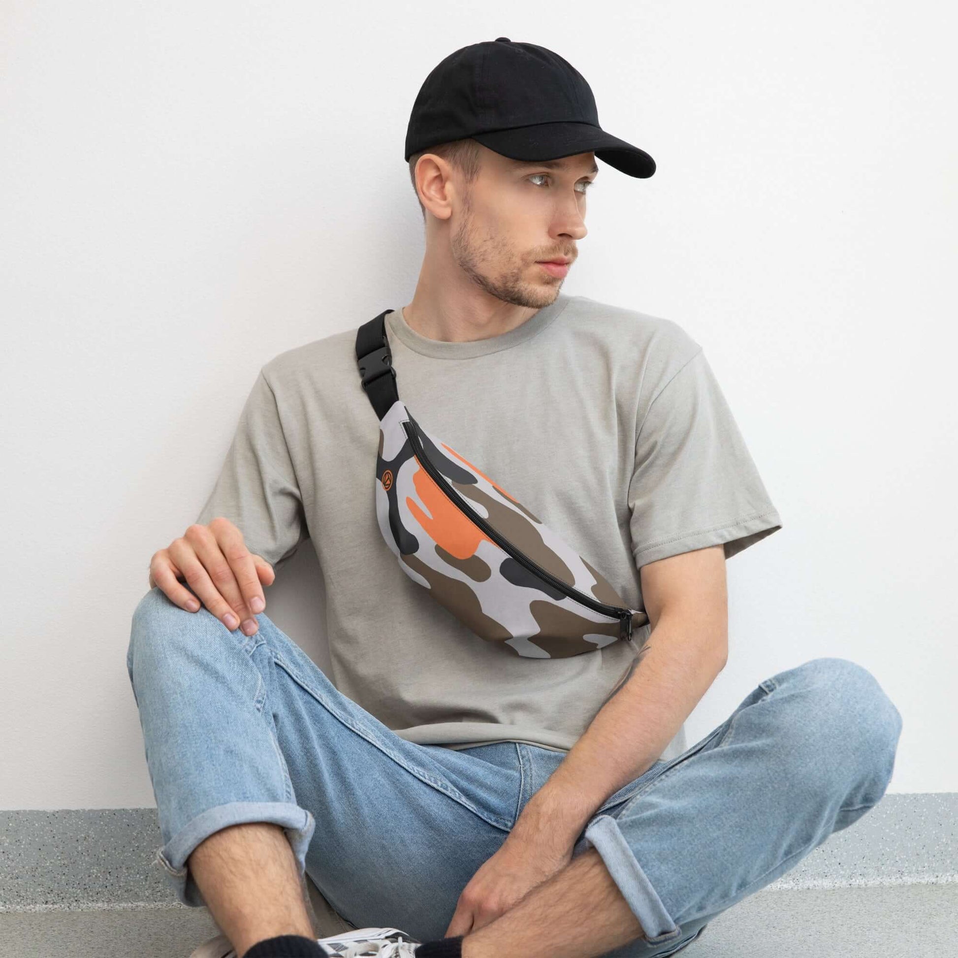 TIME OF VIBES - Fanny Pack CAMO - €42.00