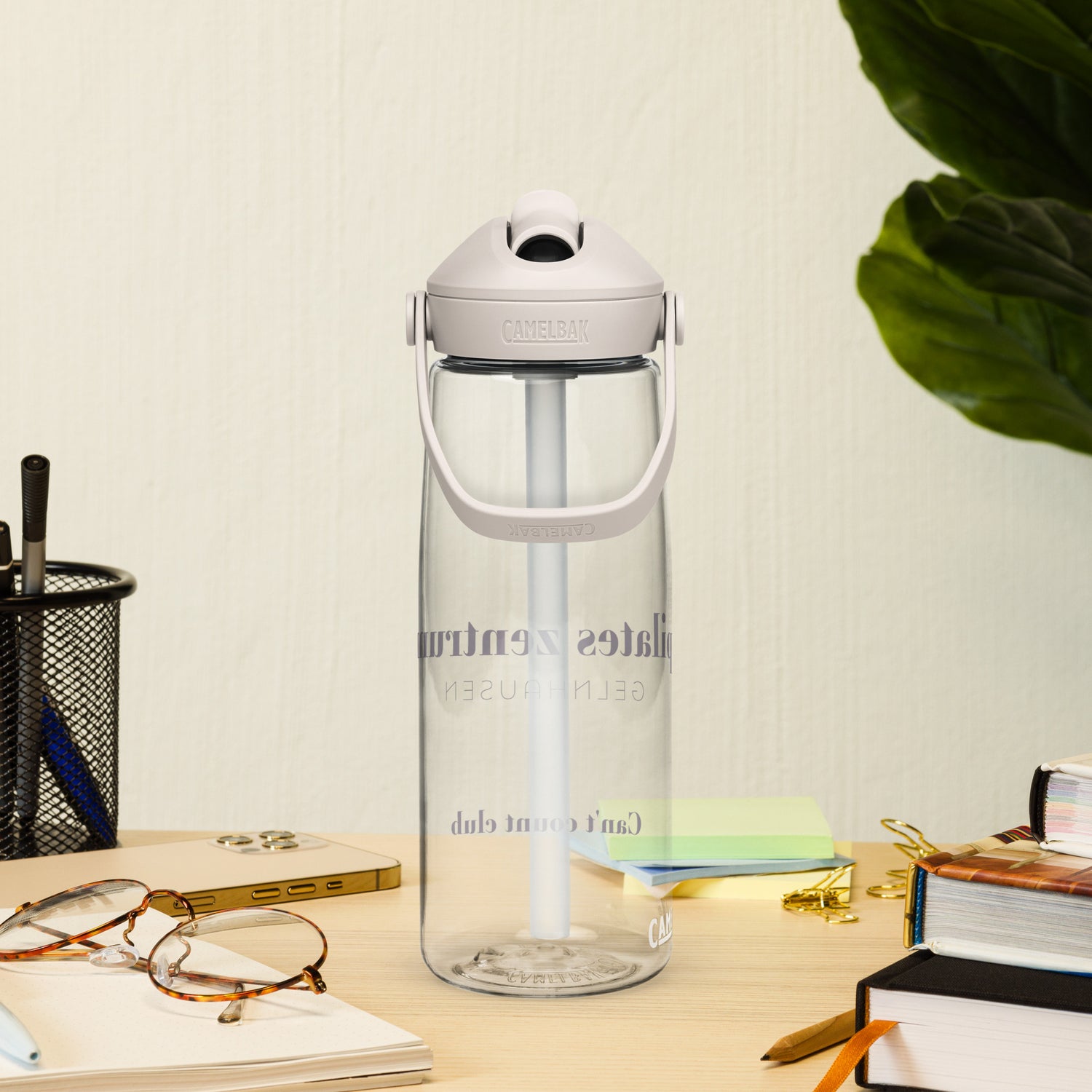 PILATES ZENTRUM Wasserflasche mit umklappbarem Trinkhalm - Time Of Vibes