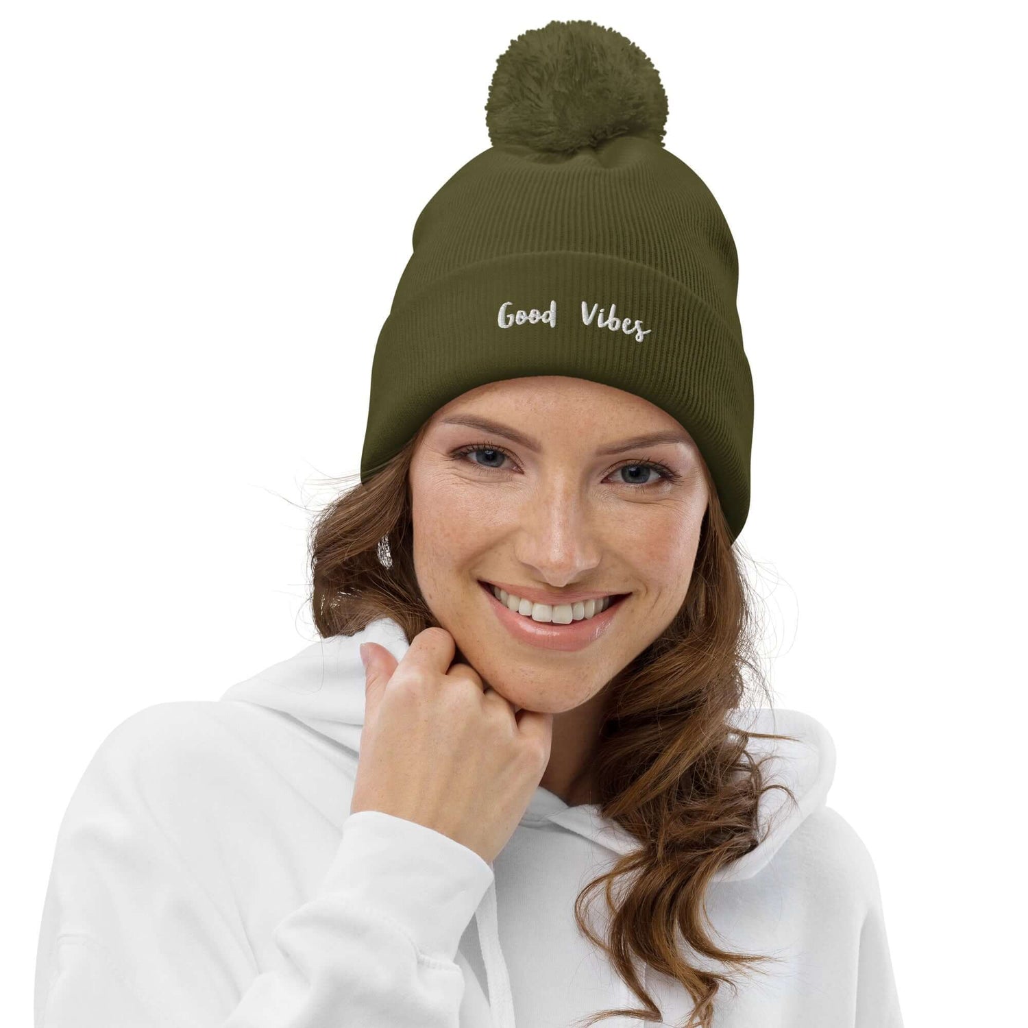 TIME OF VIBES Bommel-Beanie GOOD (Grün) - €26,00