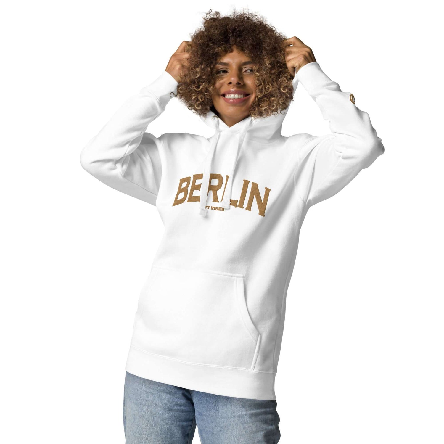 TIME OF VIBES Klassischer Kapuzenpullover BERLIN (Weiß/Gold) - €69,00