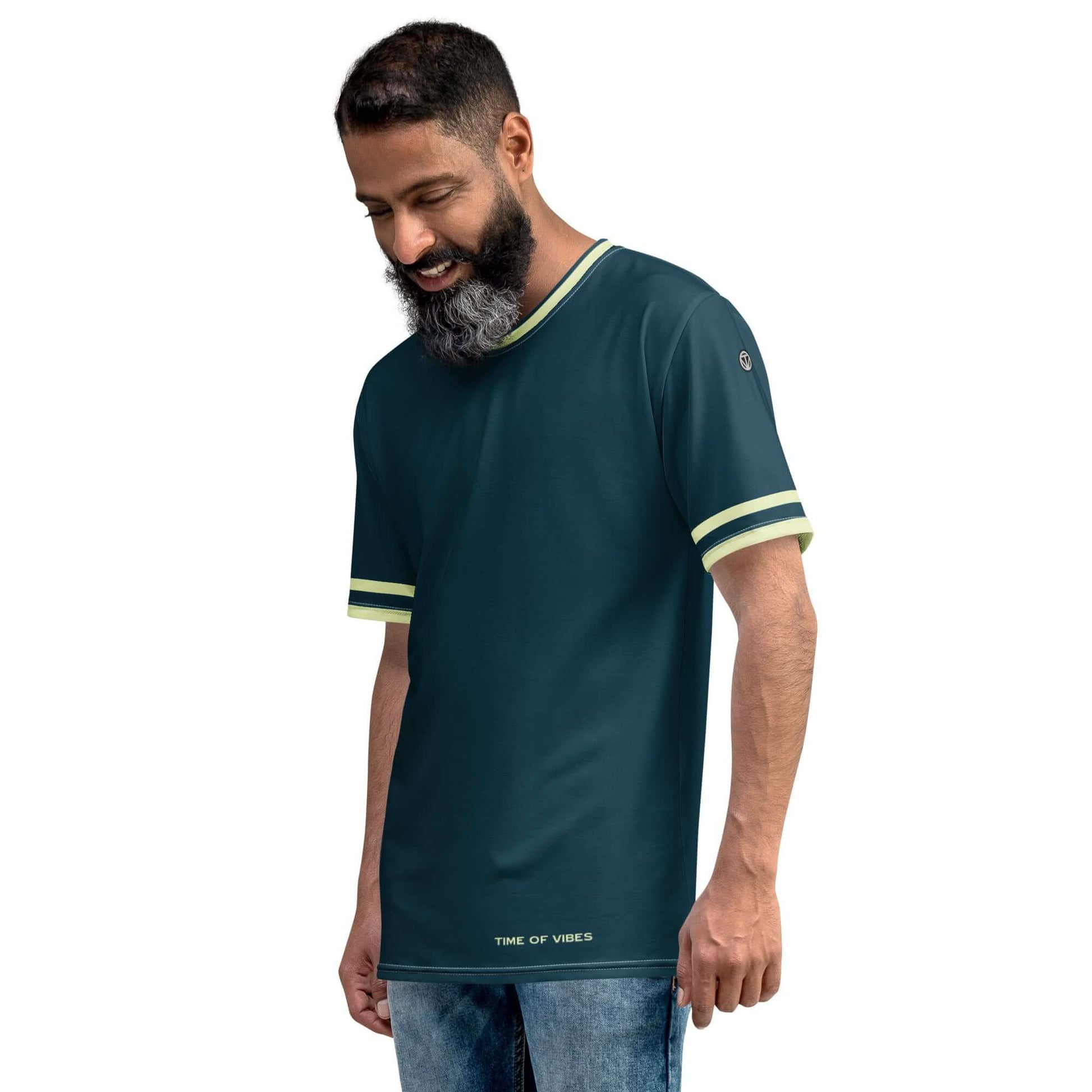 TIME OF VIBES - Premium Men's T-Shirt OLDSCHOOL (Blue Whale/Snow Flurry) - €49.00
