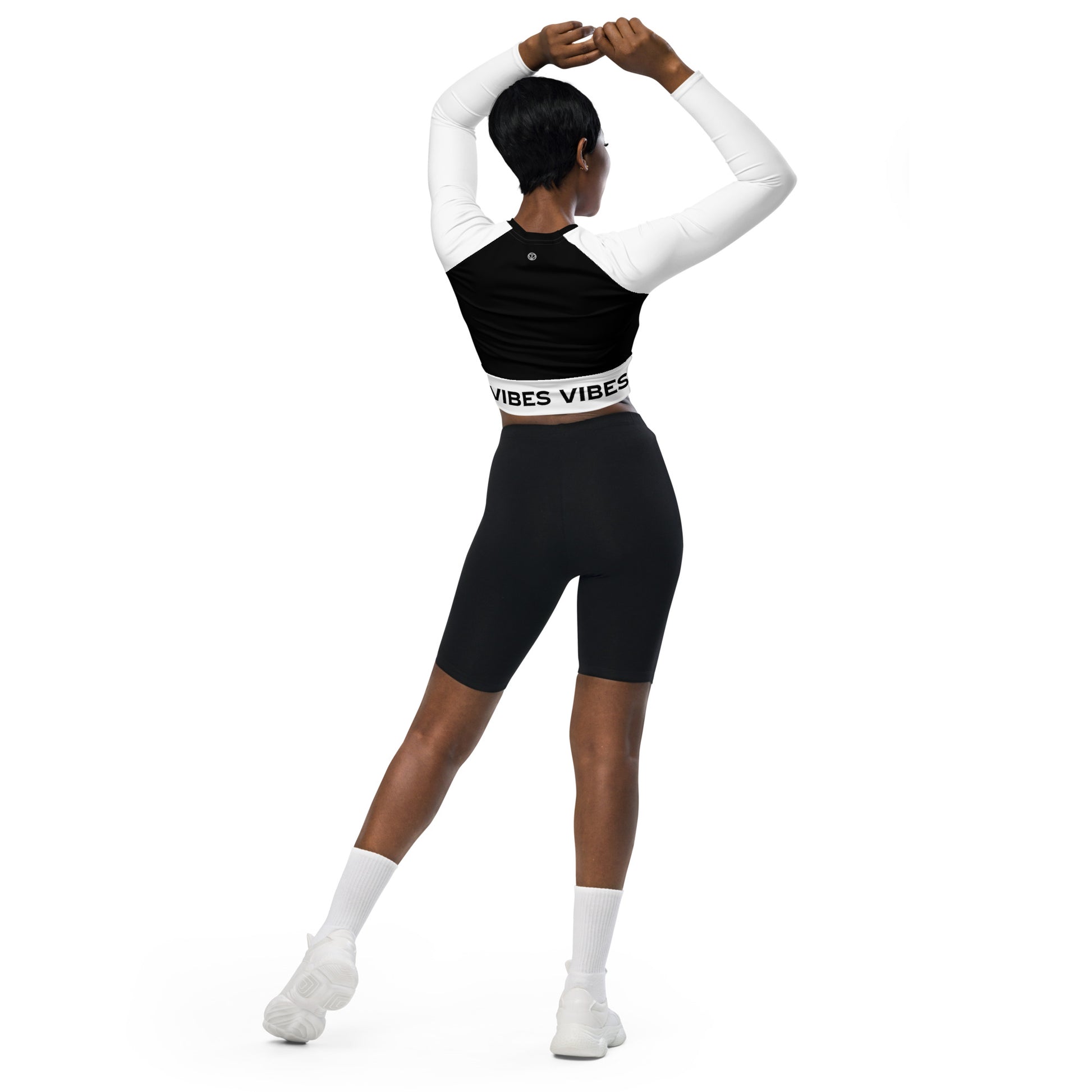 TIME OF VIBES - Recycled long-sleeve crop top VIBES (Black/White) - €54.00