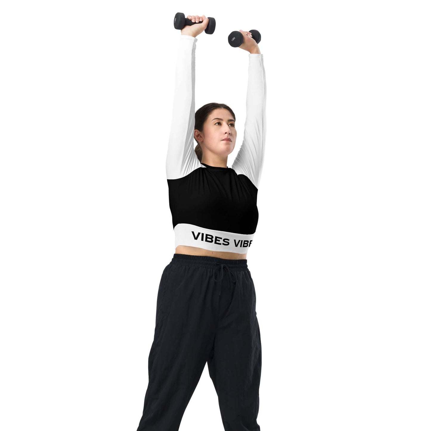 TIME OF VIBES - Recycled long-sleeve crop top VIBES (Black/White) - €54.00