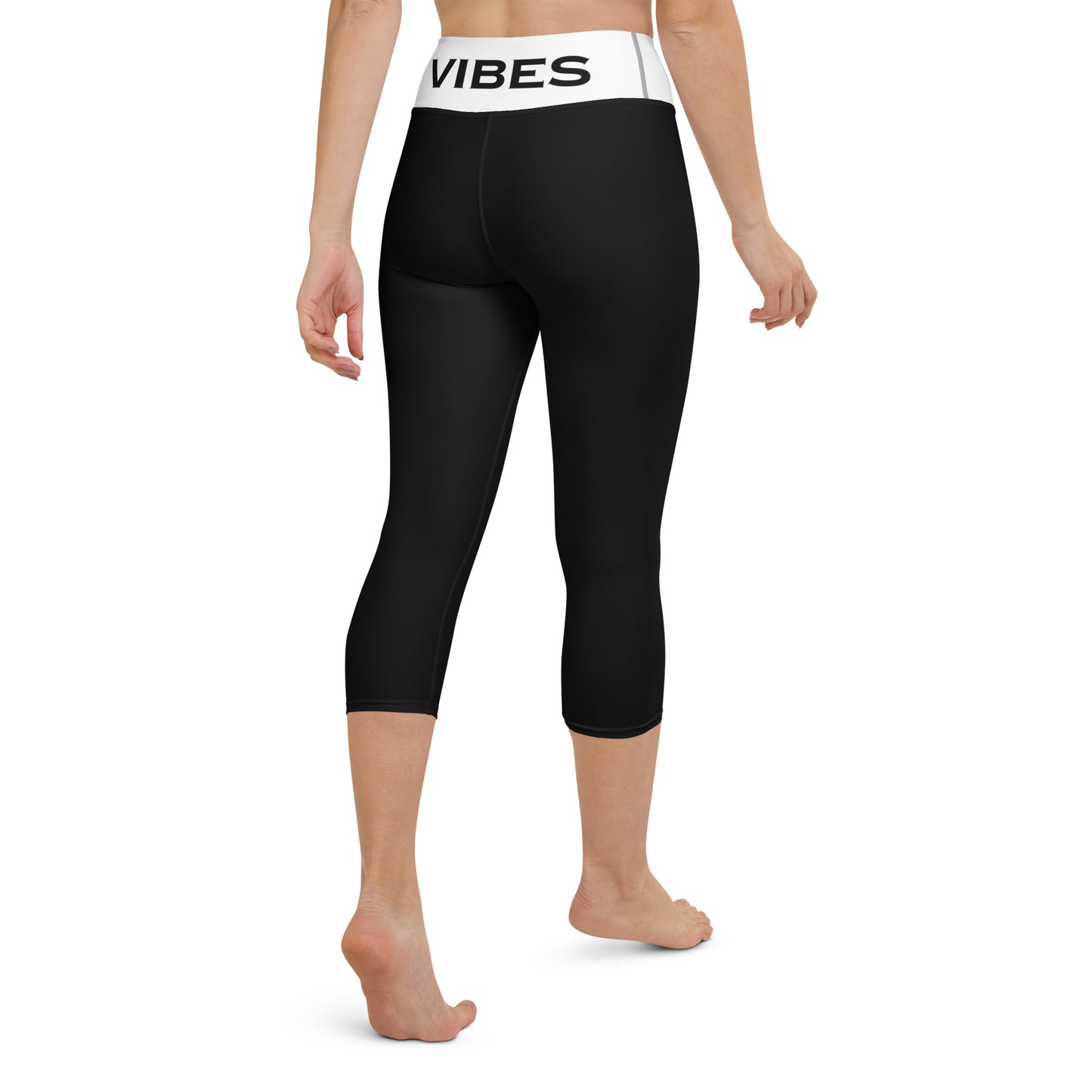 TIME OF VIBES - Yoga Capri Leggings VIBES (Black/White) - €49.00