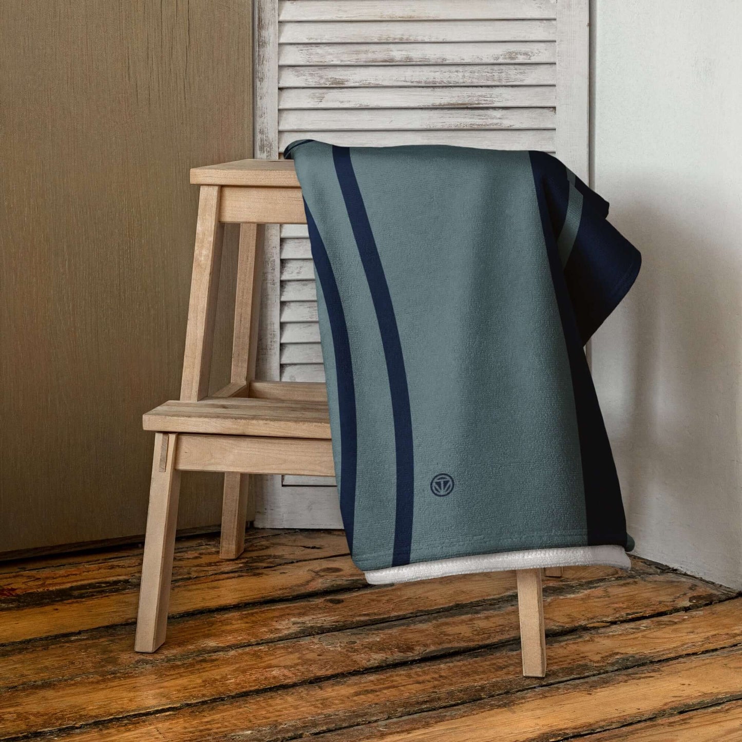 TIME OF VIBES - Towel BEACH (Navy/Blue) - €39.00
