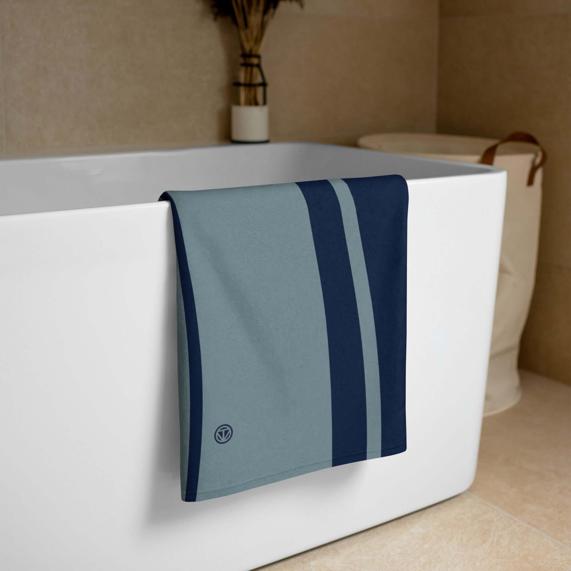 TIME OF VIBES - Towel BEACH (Navy/Blue) - €39.00